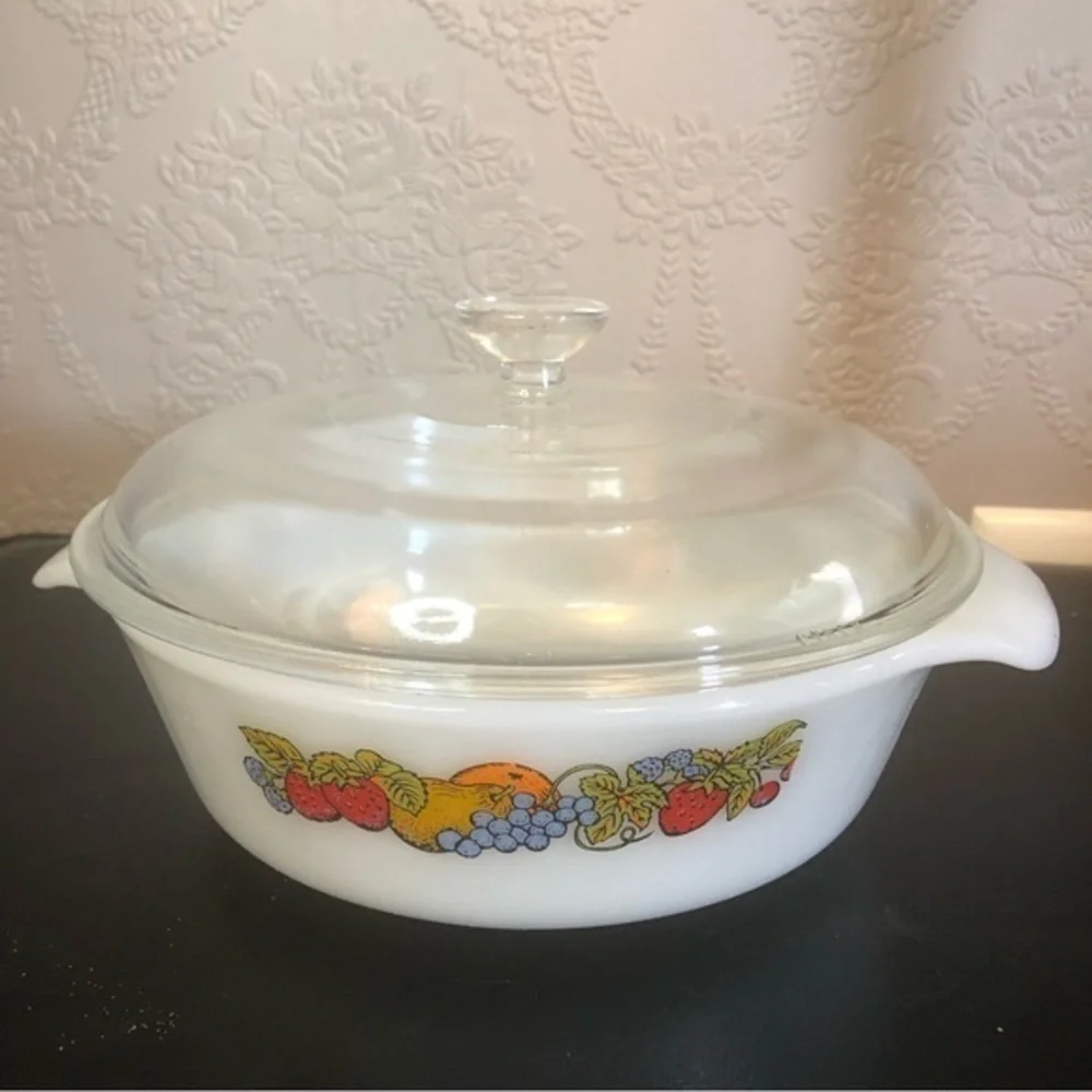 Fire King Anchor Hocking 1 quart casserole dish with lid fruit pattern